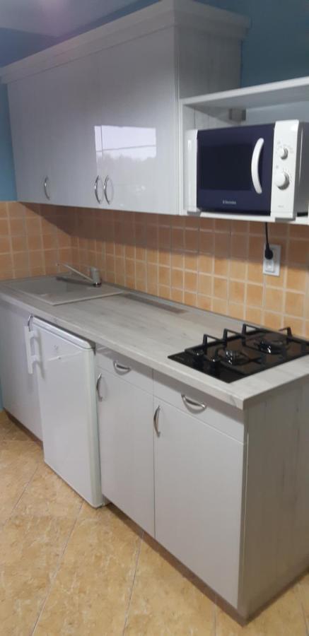 Antal Apartmanok ซาลาคาโรส ภายนอก รูปภาพ