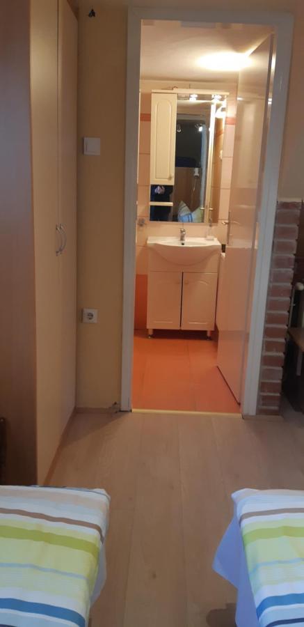 Antal Apartmanok ซาลาคาโรส ภายนอก รูปภาพ