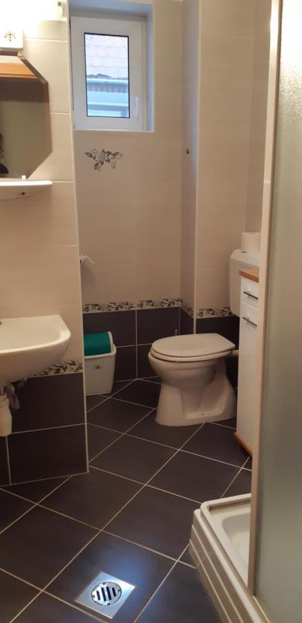 Antal Apartmanok ซาลาคาโรส ภายนอก รูปภาพ