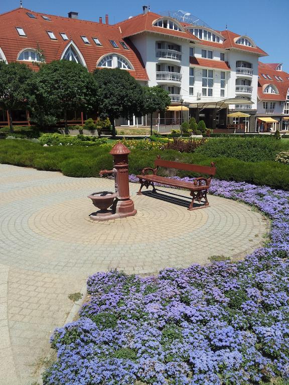 Antal Apartmanok ซาลาคาโรส ภายนอก รูปภาพ